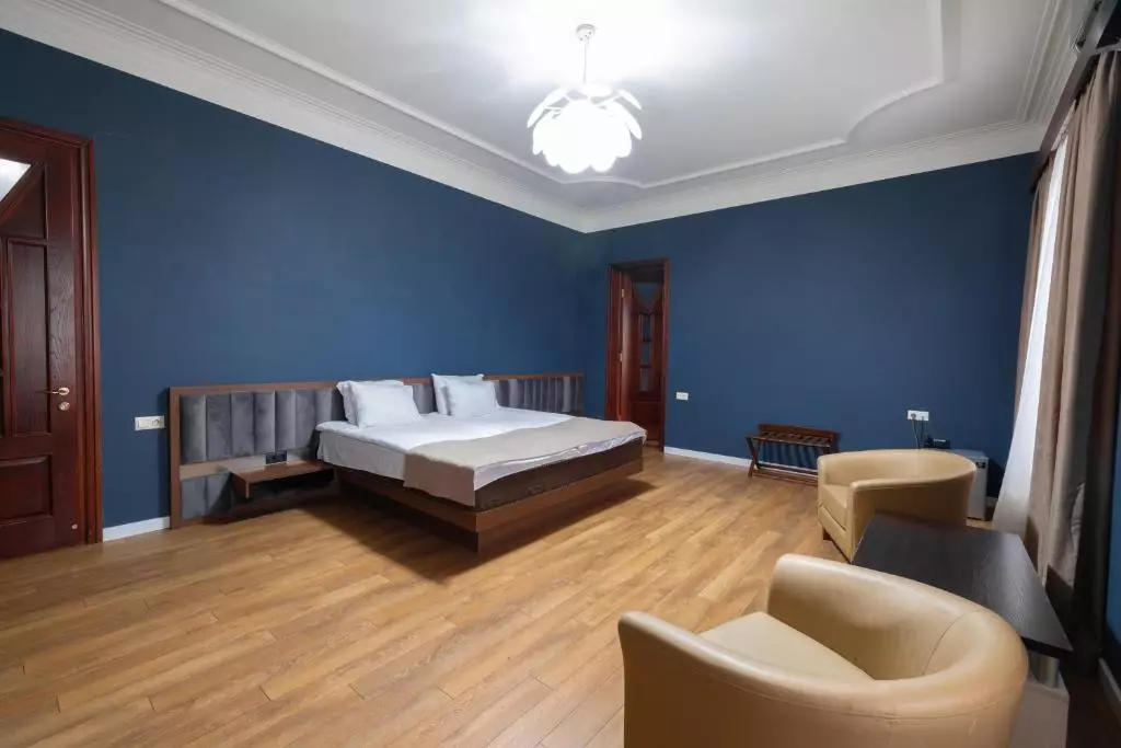 Golden Palace Hotel